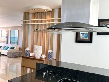 Punta Centinela, departamento vista al mar con 3 dormitorios (condominio Torre 2000), en venta, inversión de alta rentabilidad.