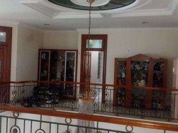 DIJUAL RUMAH MEWAH DI SIMPRUG GARDEN JAKARTA SELATAN