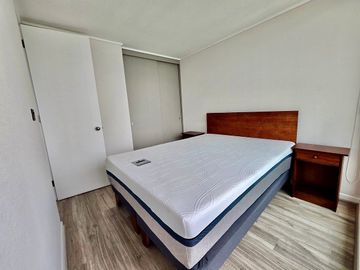 Departamento semiamoblado 2D/2B con estacionamiento y bodega — Metro Mirador