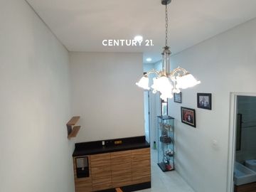 Rumah Fully Furnished Dalam Cluster Di Sektor 9 Bintaro Of 11244
