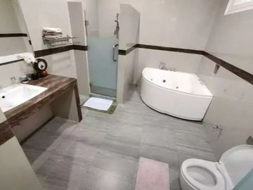 Rumah Super Mewah Luxury Elegant Tanah Luas Kawasan Elite Seturan Maguwoharjo