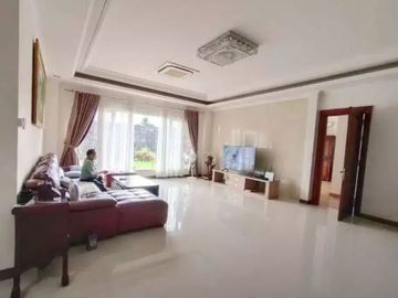 Rumah Super Mewah Luxury Elegant Tanah Luas Kawasan Elite Seturan Maguwoharjo
