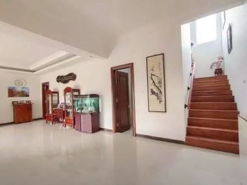 Rumah Super Mewah Luxury Elegant Tanah Luas Kawasan Elite Seturan Maguwoharjo