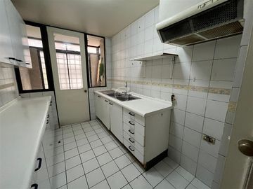 Departamento en arriendo de 2 dorm. en Las Condes