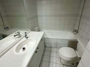 Departamento en arriendo de 2 dorm. en Las Condes