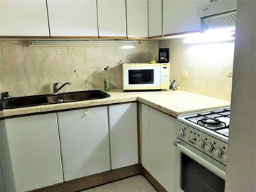Disewakan Apartemen Park Royale Tipe 2 Kamar Tidur Kondisi Fully Furnished