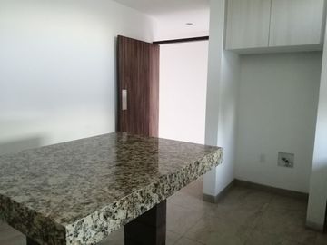 Preciosa Residencia en Colinas de Juriquilla, 4ta Recamara en PB, Roof Garden,..
