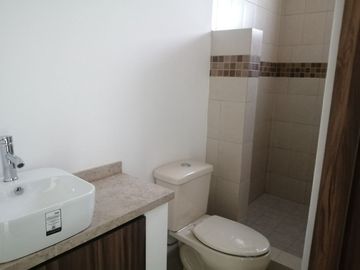 Preciosa Residencia en Colinas de Juriquilla, 4ta Recamara en PB, Roof Garden,..
