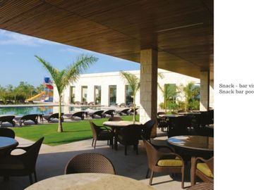 Departamento con campo de golf en Yucatan Country Club.