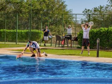 Departamento con campo de golf en Yucatan Country Club.