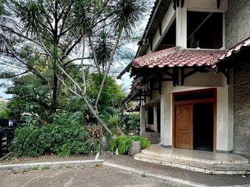 Rumah Perlu Renov Di Pondok Indah Lokasi Pinggir Jalan Utama