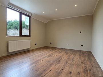 Casa en arriendo de 7 dorm. en Puerto Varas