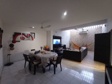CASA EN VENTA BARRIO LA CASTELLANA | 961
