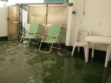 Venta PH 3 amb. c/ Terraza. Al frente. Entrada ind. Sin Expensas