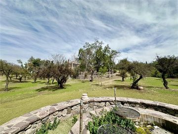 Casa en venta de 5 dorm. en Lo Barnechea