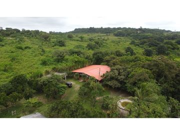 🌴 ¡Descubre tu paraíso en Pacoche, Manta! 🌳Quinta en venta
