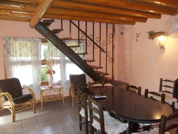 COMPLEJO DE CABAÃAS Y CASA.