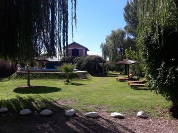 COMPLEJO DE CABAÃAS Y CASA.
