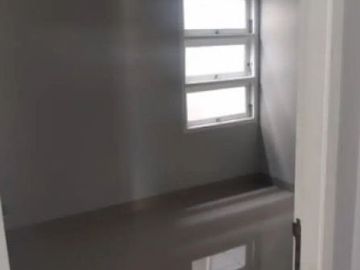 Rumah Karang Tengah Tangerang dalam perumahan