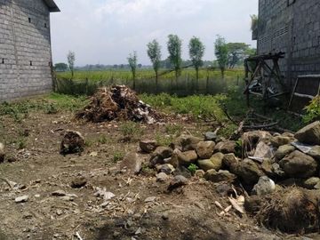 Hunian Minimalis Harga Murah Pesan Bangun Di Utara Candi Prambanan
