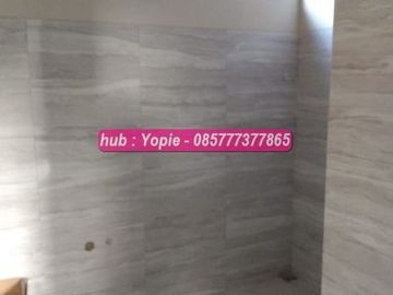 Dijual rumah 2 lantai di depok