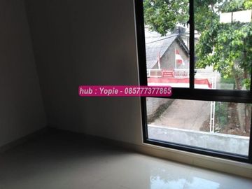 Dijual rumah 2 lantai di depok