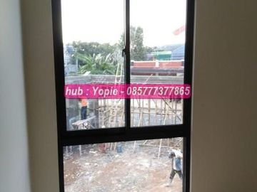 Dijual rumah 2 lantai di depok