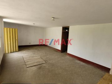 TÚ OPORTUNIDAD! A 45 minutos de la ciudad de Trujillo.

Ubicada en la parte alta de Menocucho, esta bonita casita y totalmente accesible por precio