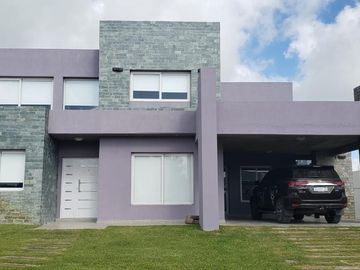 Casa en Costa Esmeralda - Deportiva I