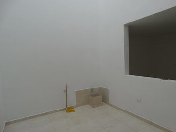 local en arriendo en san vicente. Cod A7199