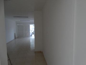 local en arriendo en san vicente. Cod A7199
