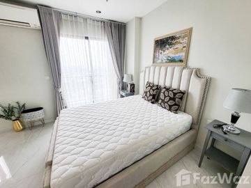 3 Bedroom Condo for sale at C Ekkamai