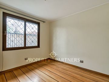 Iluminada casa en venta, La Reina