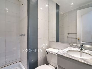 Iluminada casa en venta, La Reina