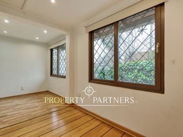 Iluminada casa en venta, La Reina