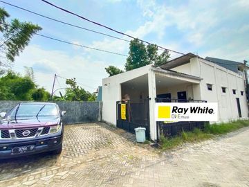 Dijual rumah di Permata Wiyung Regency