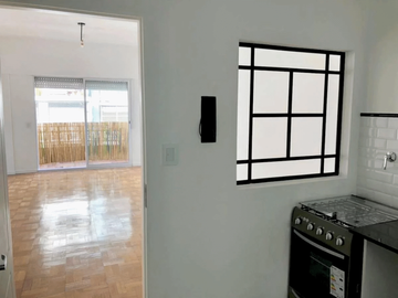 OPORTUNIDAD - Departamento en Venta en Recoleta 2 ambientes 55 m2 c balcón, al frente – Beruti 3000