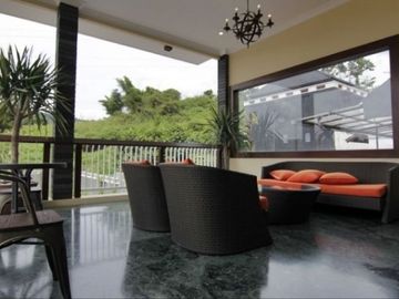Rumah Siap Huni semi Villa Bandung Tengah Kota
