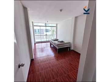 VENDO CASA EN URB SAN ISIDRO - SOL Y LUZ