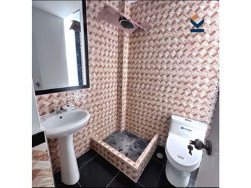 VENDO CASA EN URB SAN ISIDRO - SOL Y LUZ