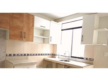 VENDO CASA EN URB SAN ISIDRO - SOL Y LUZ