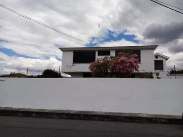 Venta de linda casa en la Armenia / Puente 9 vía San Rafael