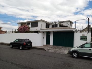 Venta de linda casa en la Armenia / Puente 9 vía San Rafael
