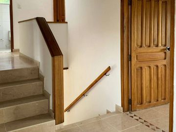 CASA EN VENTA BARRIO LA CASTELLANA|1543