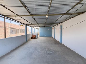 SE VENDE CASA COMERCIAL EN AVENIDA - CARABAYLLO