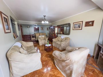 SE VENDE CASA COMERCIAL EN AVENIDA - CARABAYLLO