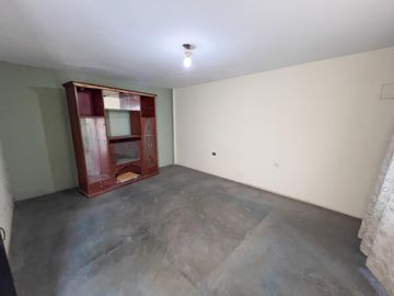 SE VENDE CASA COMERCIAL EN AVENIDA - CARABAYLLO