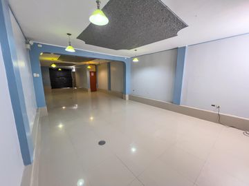 SE VENDE CASA COMERCIAL EN AVENIDA - CARABAYLLO