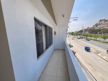 SE VENDE CASA COMERCIAL EN AVENIDA - CARABAYLLO