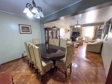 SE VENDE CASA COMERCIAL EN AVENIDA - CARABAYLLO